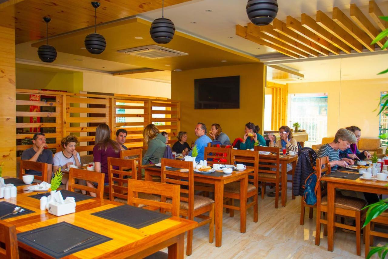Hotel Lake Paradise Pokhara Exterior foto