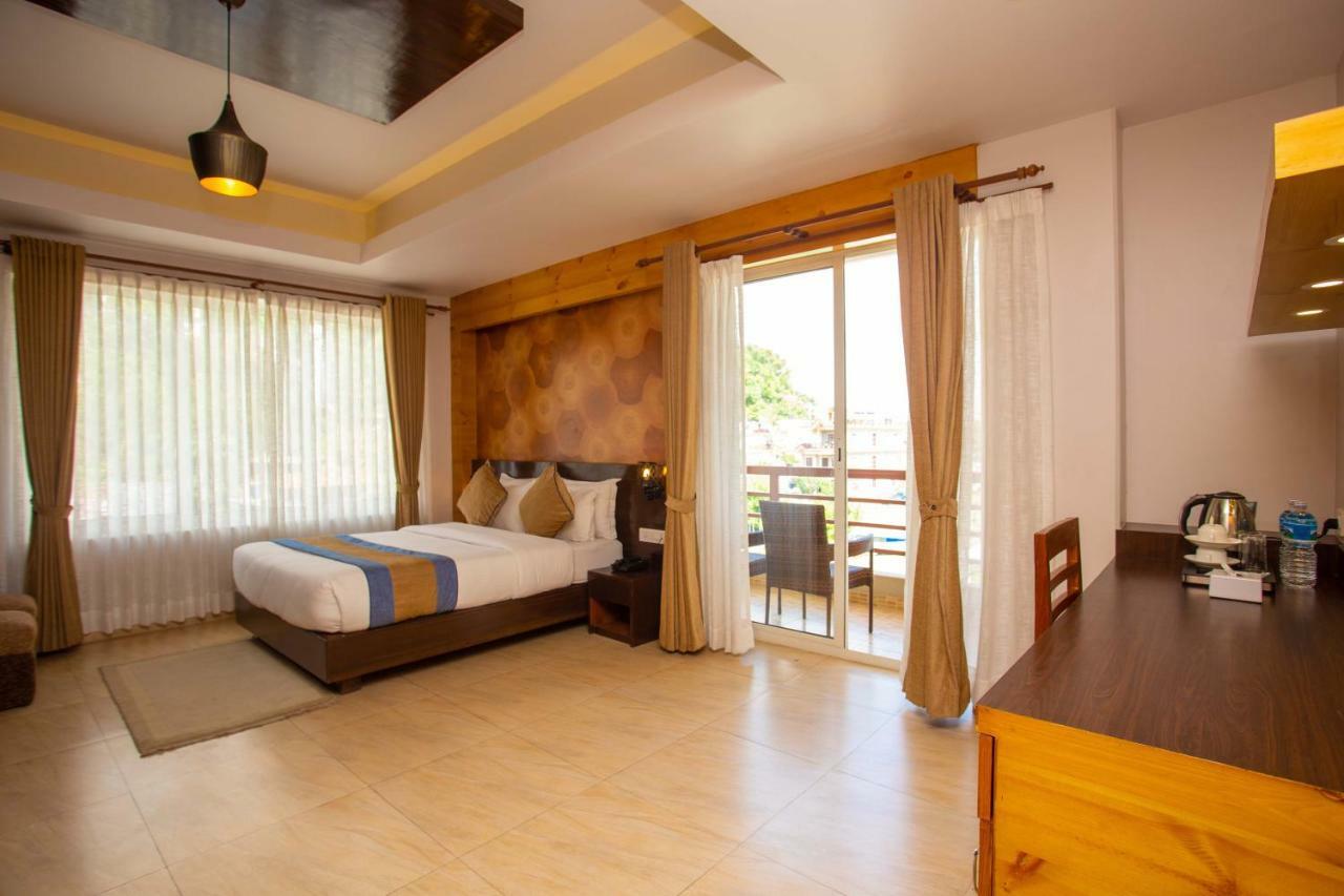 Hotel Lake Paradise Pokhara Exterior foto